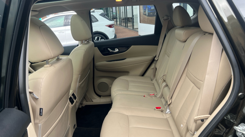 Nissan X-Trail 1.7 dCi Tekna 5dr CVT Diesel Station Wagon